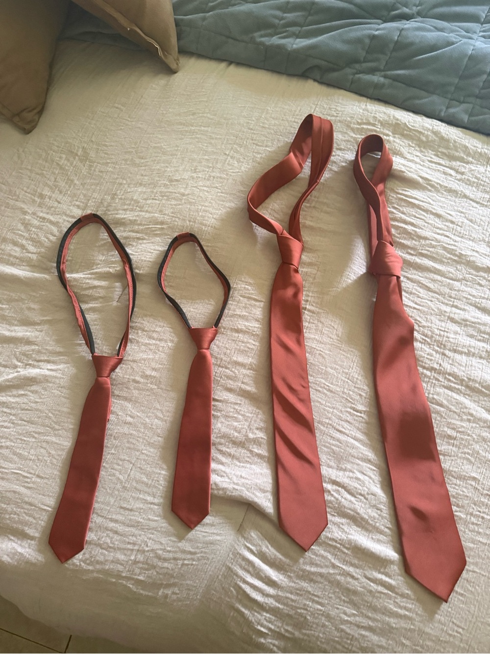 Azazie Auburn Solid Necktie Set